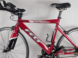 FELT Racing Triathalon BICYCLE S32 RED 7005 Aluminum Shimano FSA